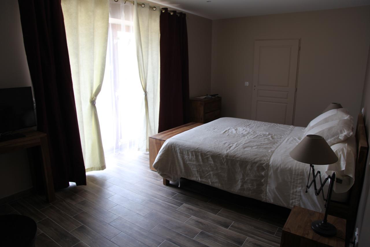 Le Miroir Des Etoiles Bed and Breakfast Pomport Kamer foto